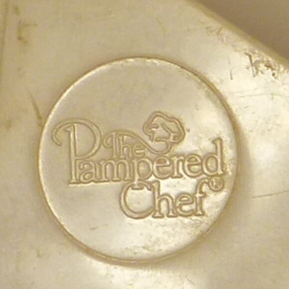 Pampered Chef 5" Utility Knife with Sharpening Sheatth - Picture 3 of 4